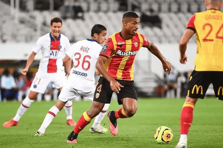 法甲焦点战：雷恩VS洛里昂预测分析